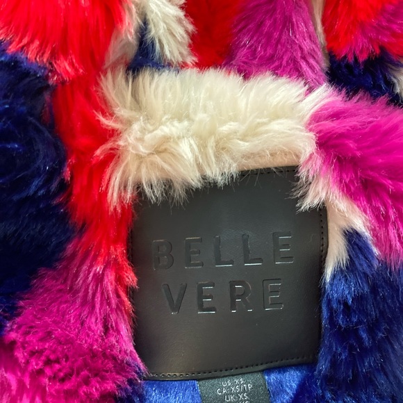 Belle Vere Coat - Picture 2 of 4